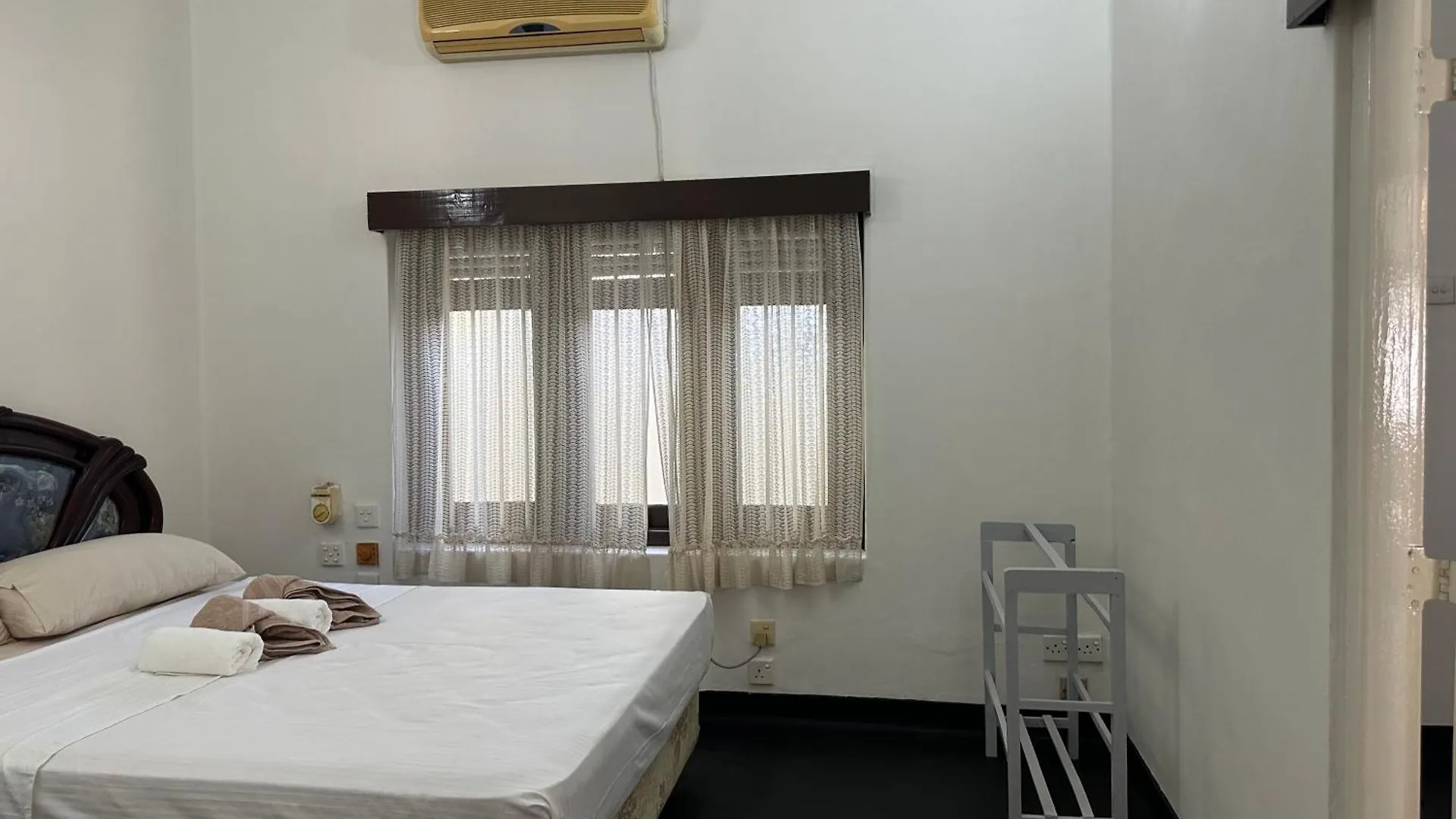 Negombo - Entire House - Sleeps 7 - Close To The Airport 0*,  스리랑카