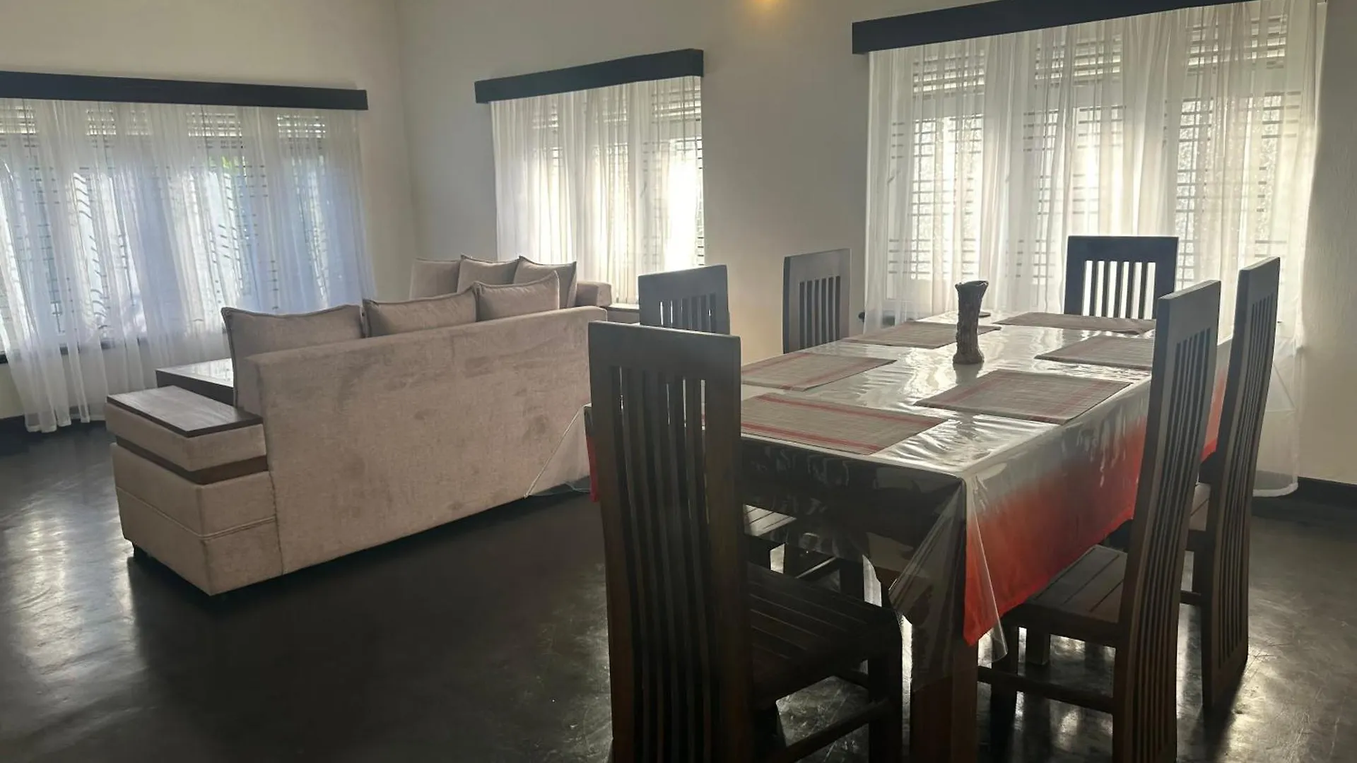 Negombo - Entire House - Sleeps 7 - Close To The Airport 스리랑카